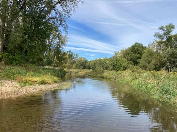 3 Hardscrabble Rd, Monticello, IA 52310