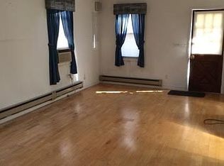 20 Madison Trl, Hopatcong, NJ 07843