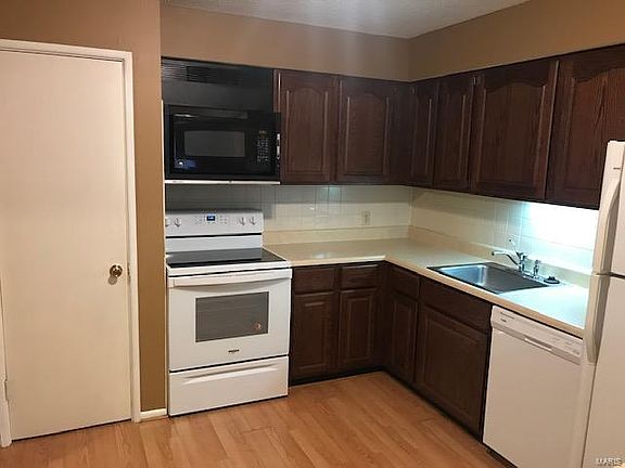 4th image of 4355 Maryland Ave APT 124