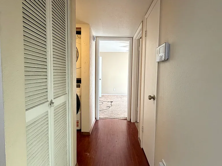 540 N May St #3106 — Photo 13