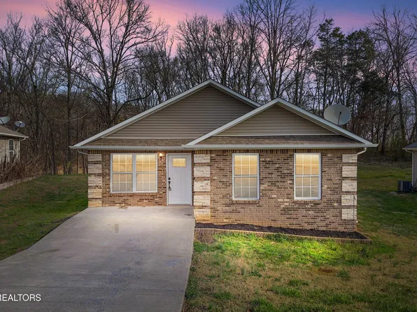 1818 Watauga St, Sevierville, TN 37876