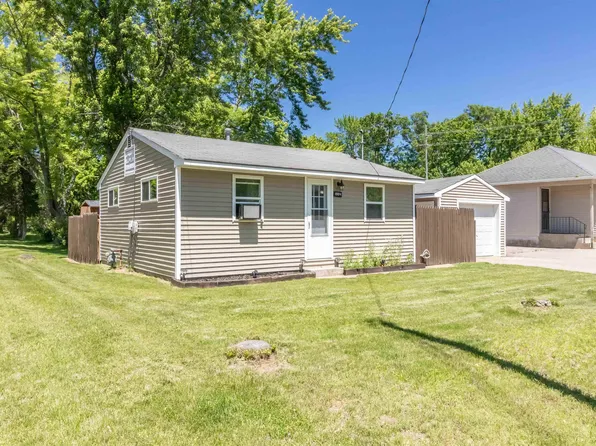1004 W 3rd St, Nekoosa, WI 54457
