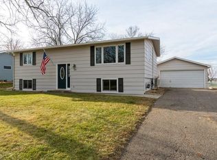5593 Lander Ave NE, Albertville, MN 55301