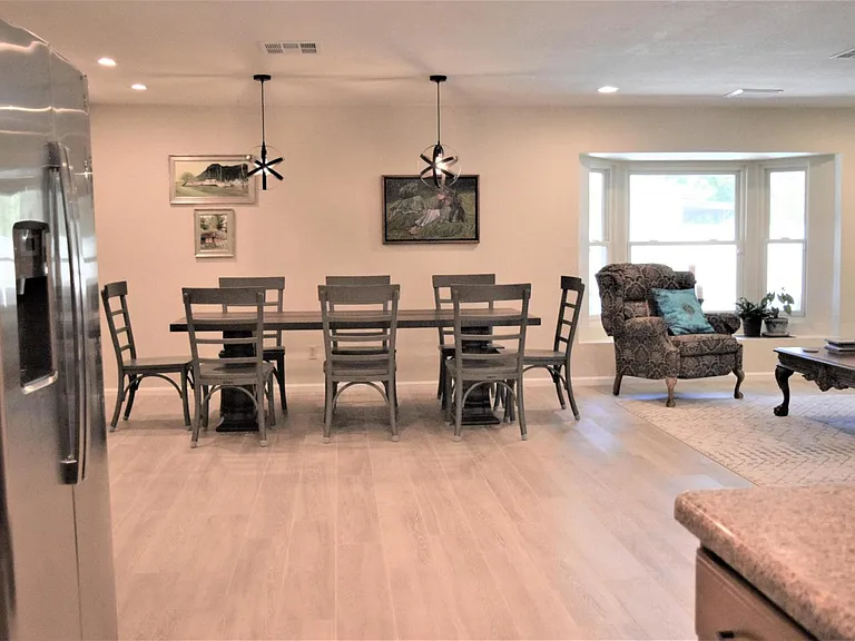 4532 W Corrine Dr — Photo 6