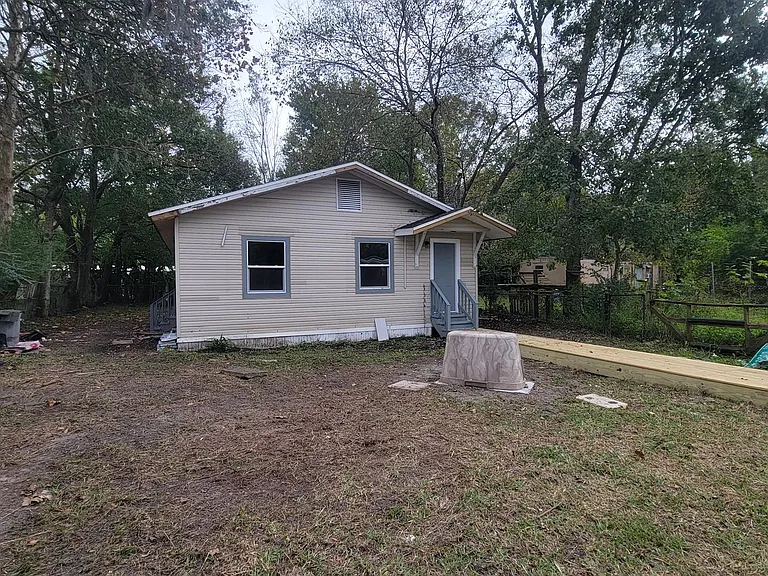 5230 Amazon Ave — Photo 1