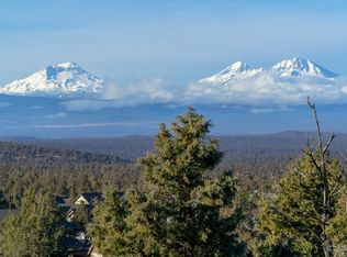 10980 Summit Ridge Ct, Redmond, OR 97756