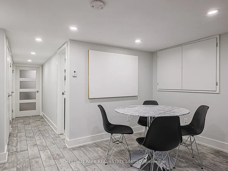 95 Parkside Dr #REAR — Photo 17