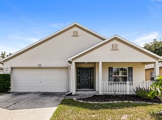 1050 Bluegrass Dr, Groveland, FL 34736