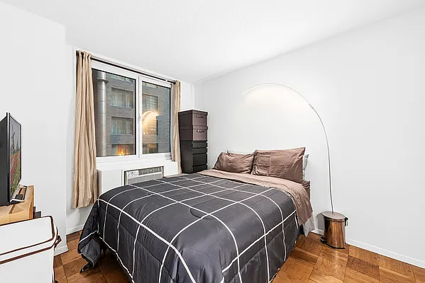 Rented by Corcoran | media 2