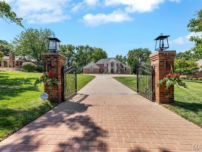 40 Country Club Dr, Edwardsville, IL, 62025