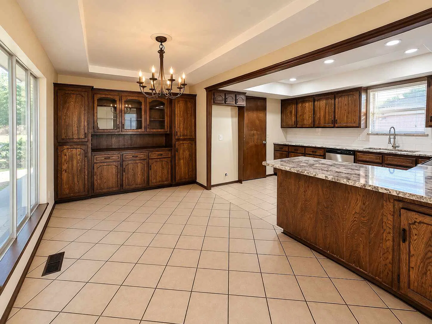 3 bed, 1533 sqft, $1,550 — Photo 4