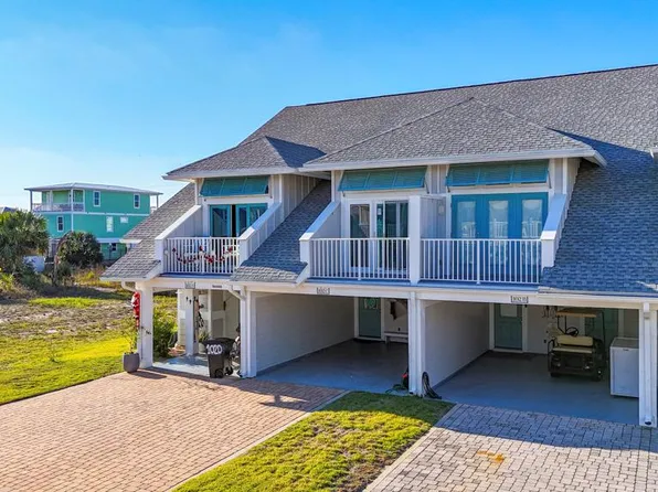 102 38th St #B, Mexico Beach, FL 32456