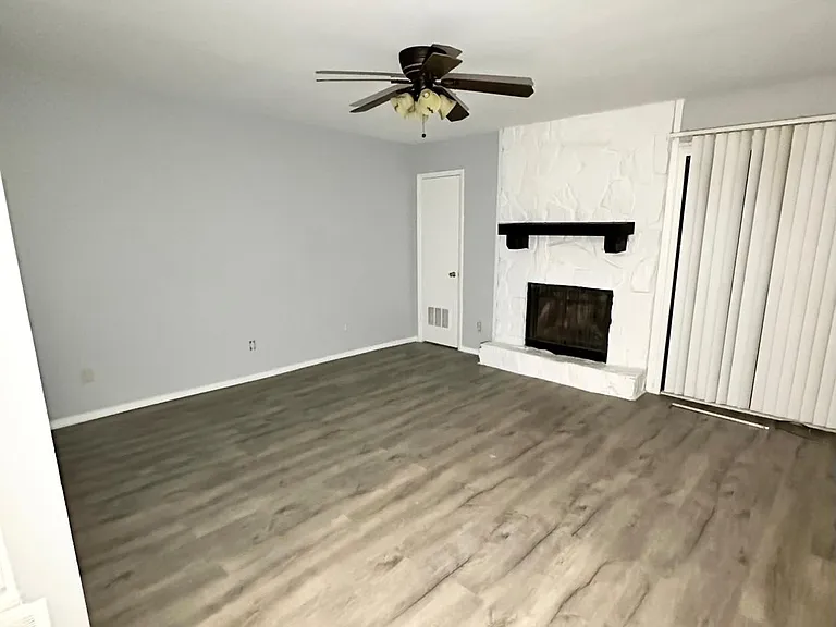 6428 Parton Ct #B — Photo 3