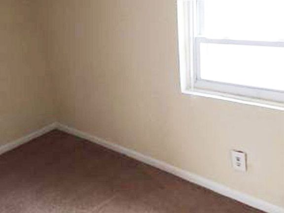 2nd image of 2829 Glendora Ave APT 3