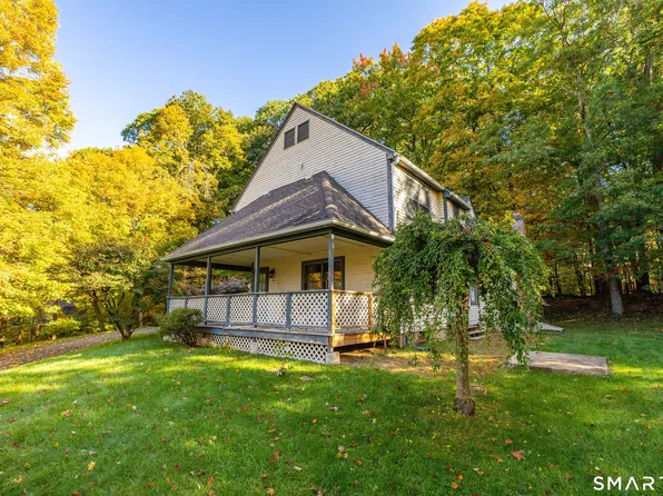 30 Green Woods Lane, Farmington, CT 06085