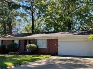 5185 Sunnyvale Dr, Jackson, MS 39211