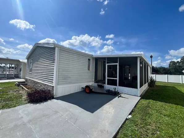 1445 Four Seasons Blvd, Tampa, FL 33613