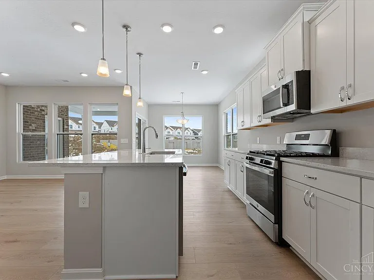 5606 Callaway Dr — Photo 2