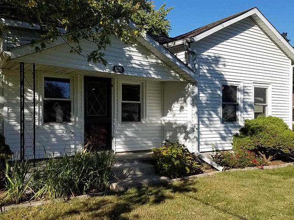 3rd image of 1202 Potomac Ave