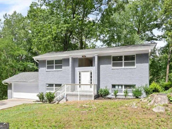 495 Larchmont Cir NW, Atlanta, GA 30318