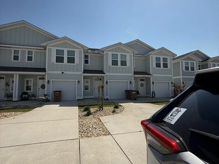7682 Shadow Lake Dr — Photo 3
