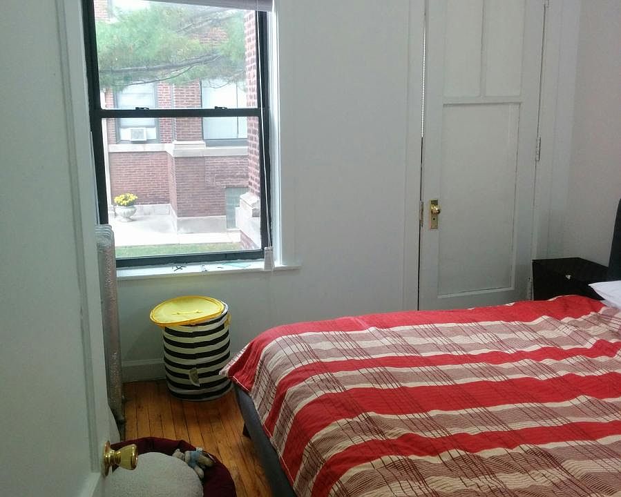 1st image of 5428 S Woodlawn Ave Unit 1C