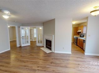 5921 Amity Springs Dr, Charlotte, NC 28212