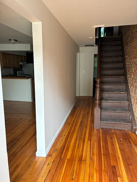 4 bed, 2.5 bath, 2064 sqft, $2,900 — Photo 4