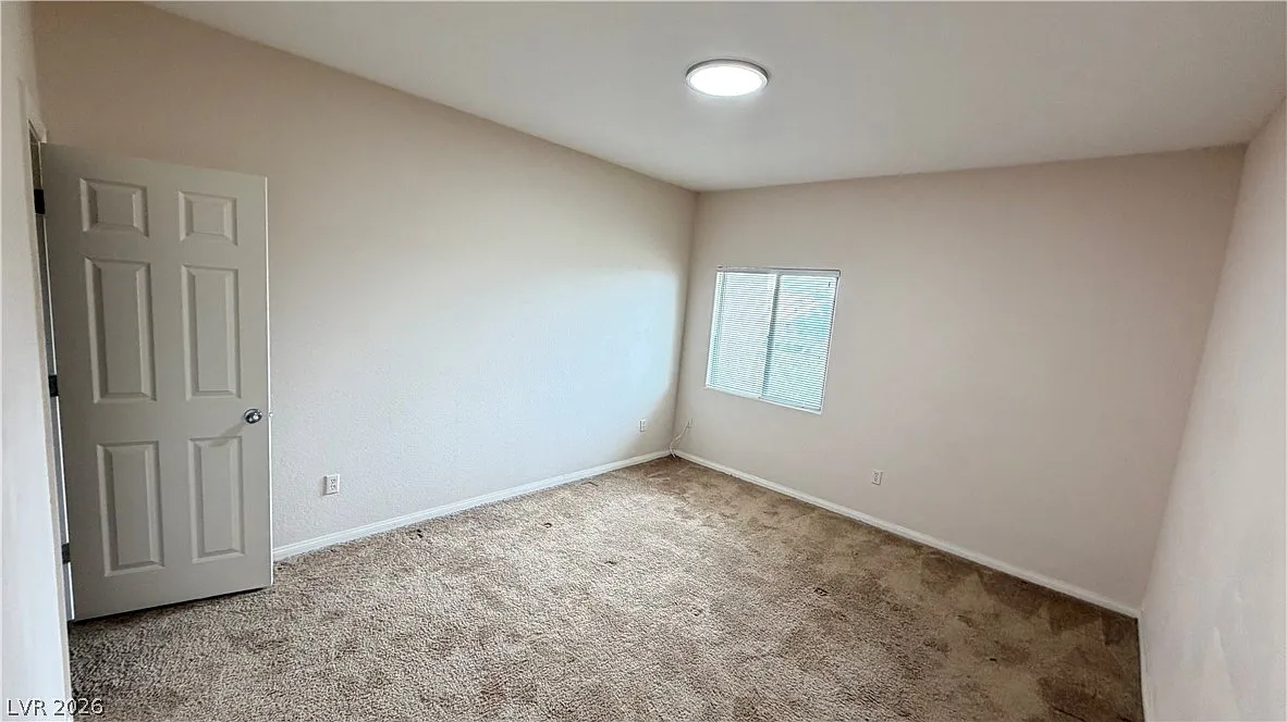 Building Photo - 7701 W Robindale Rd #223