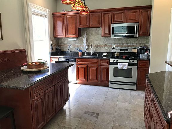 2nd image of 269 Ege Ave