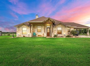 10 Ac Crescent Rd #102, Mount Calm, TX 76673