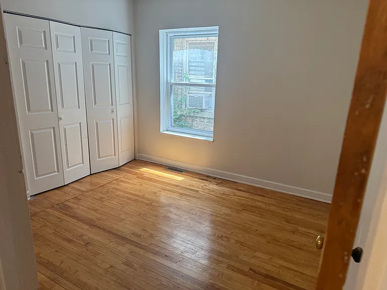4139 N Troy St #1 — Photo 6