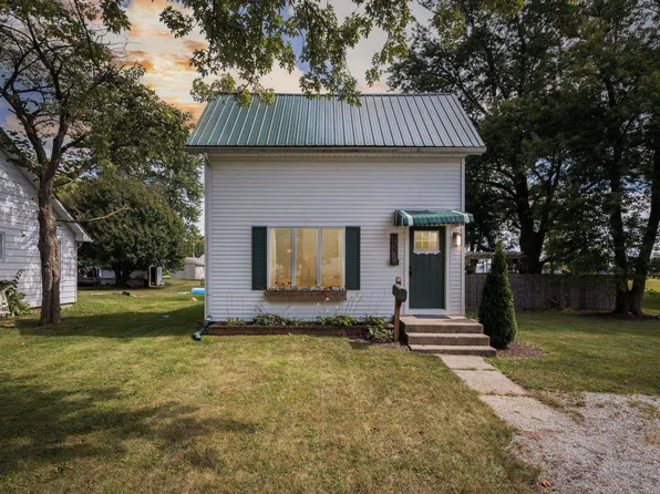 755 S Locke St, Nappanee, IN 46550