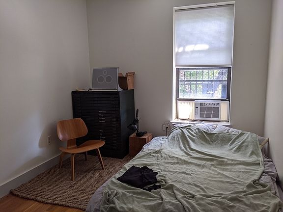 4th image of 1058 Bergen St #3B