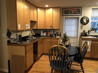 220 Hanover St APT 21, Boston, MA 02113