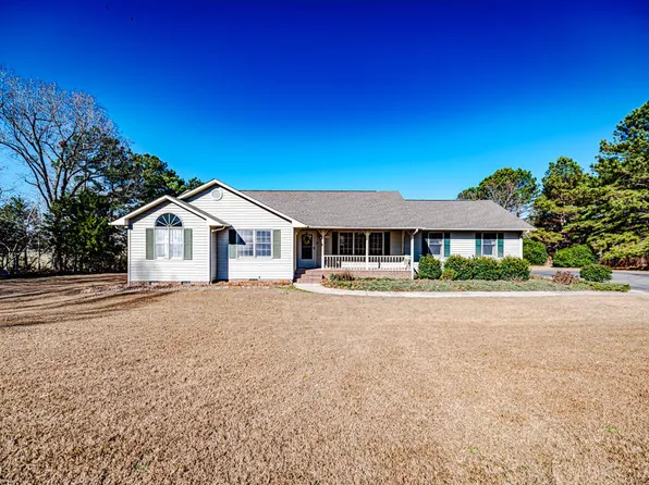 1484 Henley Rd, Sanford, NC 27330