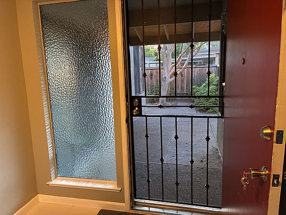 5th image of 3450 W Benjamin Holt Dr