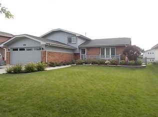 634 Gavin Ave, Romeoville, IL 60446