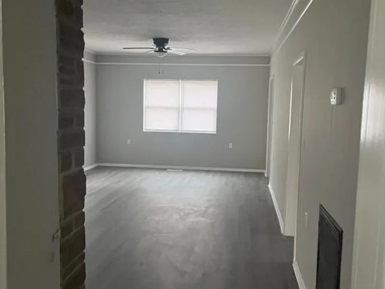 180 Gray Station Rd — Photo 6