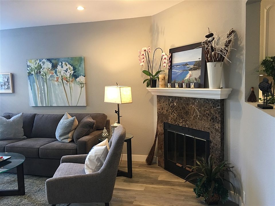 1st image of 329 Bonair St Unit 2