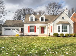 20916 Beaconsfield Blvd, Rocky River, OH 44116