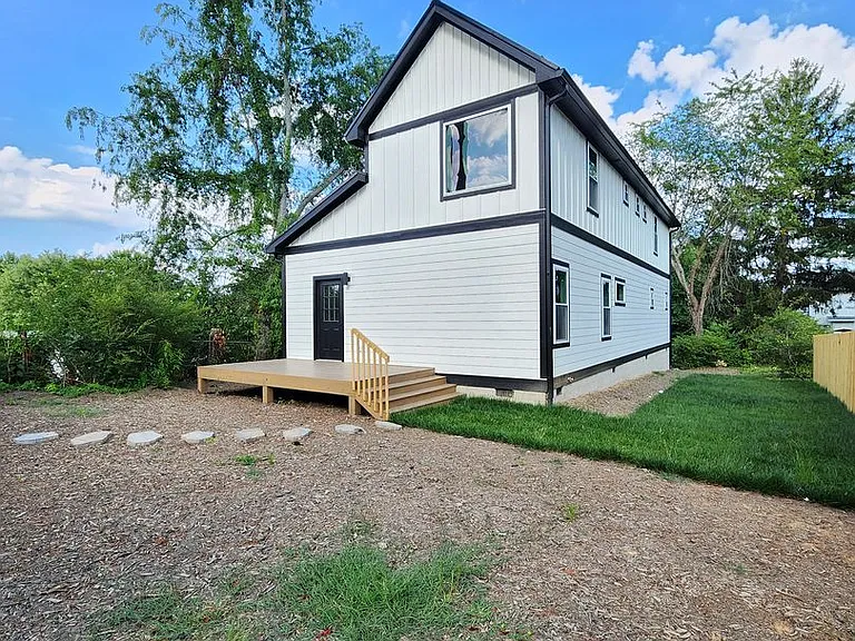 108 Tracy Ave — Photo 34