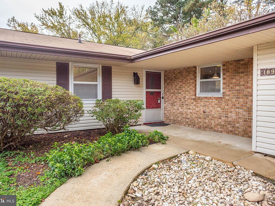 1st image of 18995 Hodges Ln