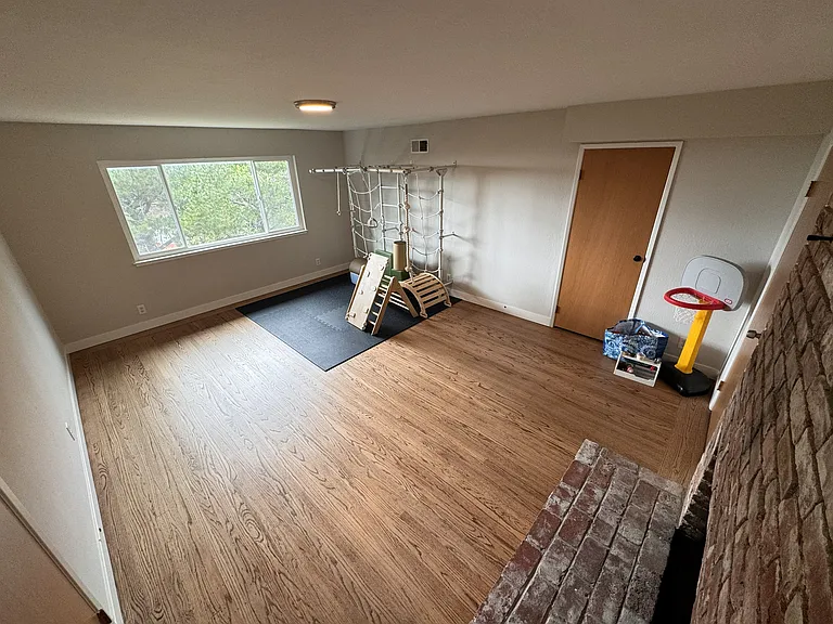 3131 Robinson Dr — Photo 29