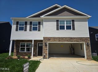 2107 Fox Meadows Cir, Bluff City, TN 37618
