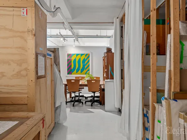 450 West 31st Street image 16 of 21