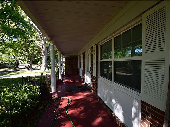 4th image of 4722 Burgundy Pl