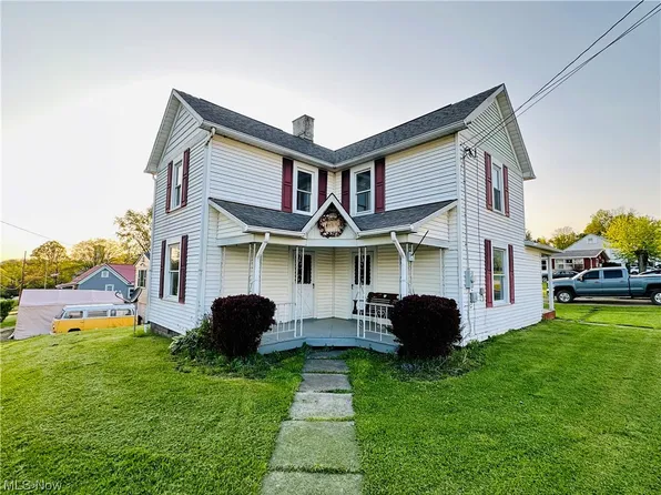 317 Central St, Hopedale, OH 43976