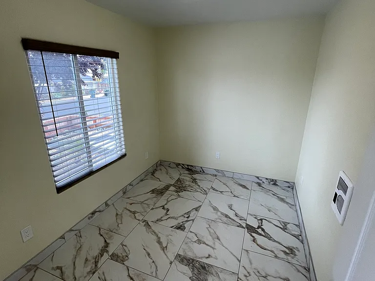 206 Saratoga Ave — Photo 6