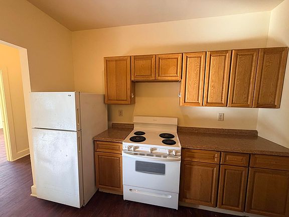 4th image of 38 Tyler St APT 3